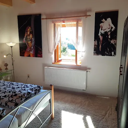 Novohradske Hory - Pronajem Na Samote U Lesa