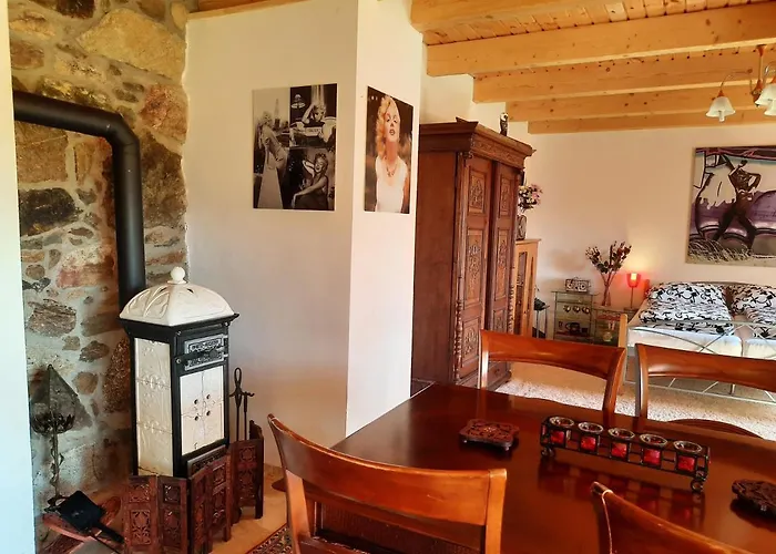 Novohradske Hory - Pronajem Na Samote U Lesa Benesov nad Cernou