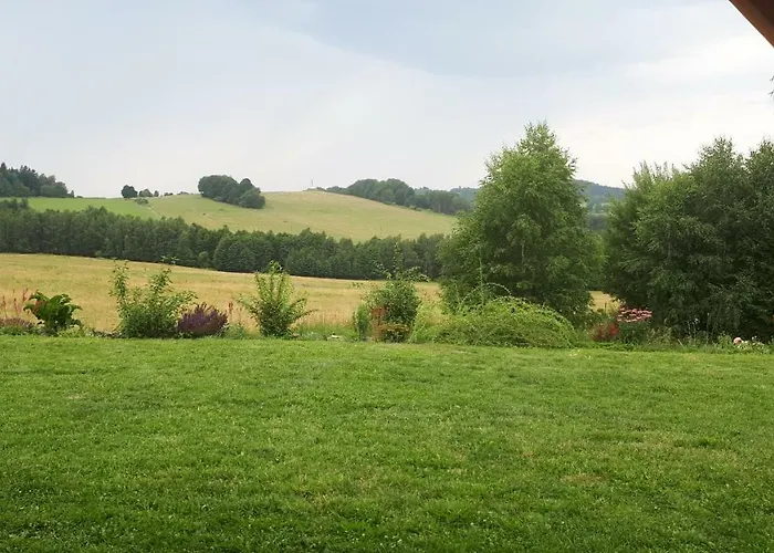 Novohradske Hory - Pronajem Na Samote U Lesa * Benesov nad Cernou